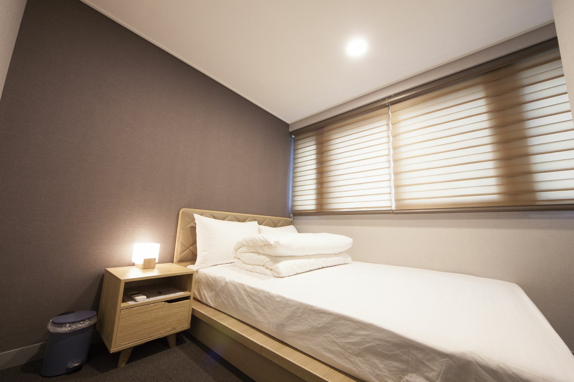 บลู เมาน์เท็น มย็องดง Hotel โซล ภายนอก รูปภาพ