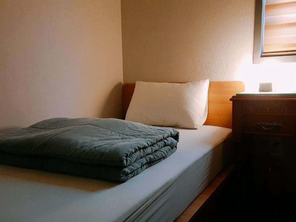 บลู เมาน์เท็น มย็องดง Hotel โซล ภายนอก รูปภาพ